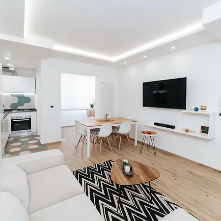 - Wifi - Climatizzatore Apartment